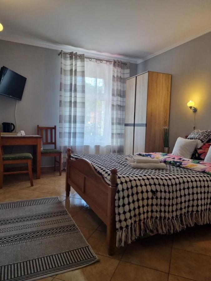 Hotel Zaulek Любань Экстерьер фото