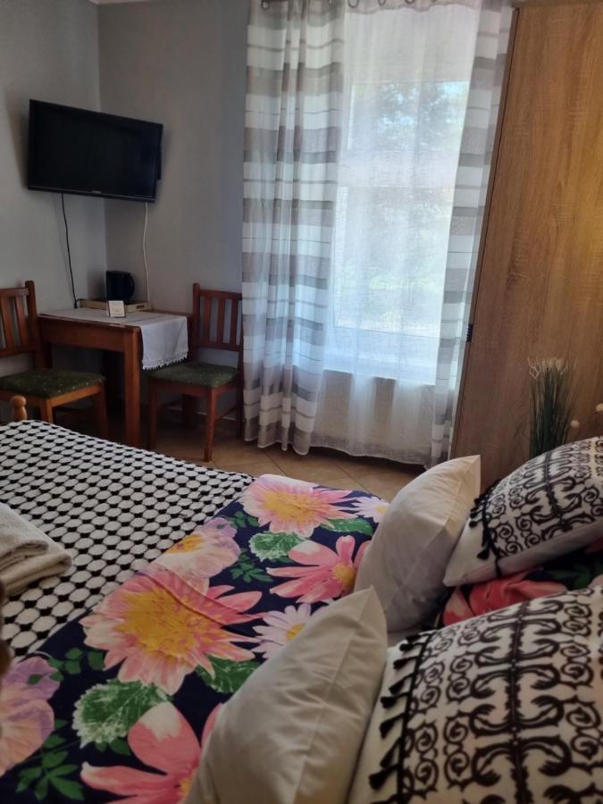 Hotel Zaulek Любань Экстерьер фото