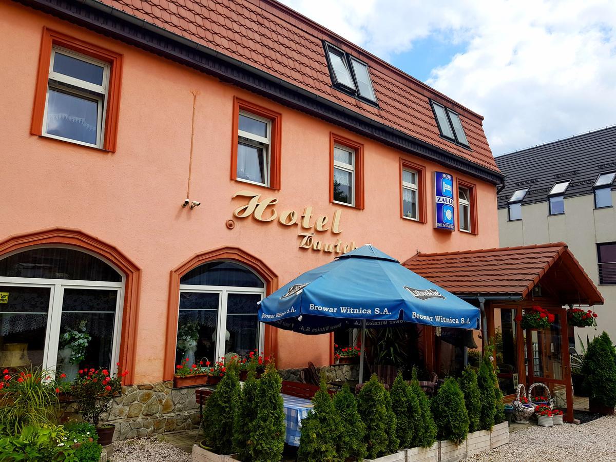 Hotel Zaulek Любань Экстерьер фото