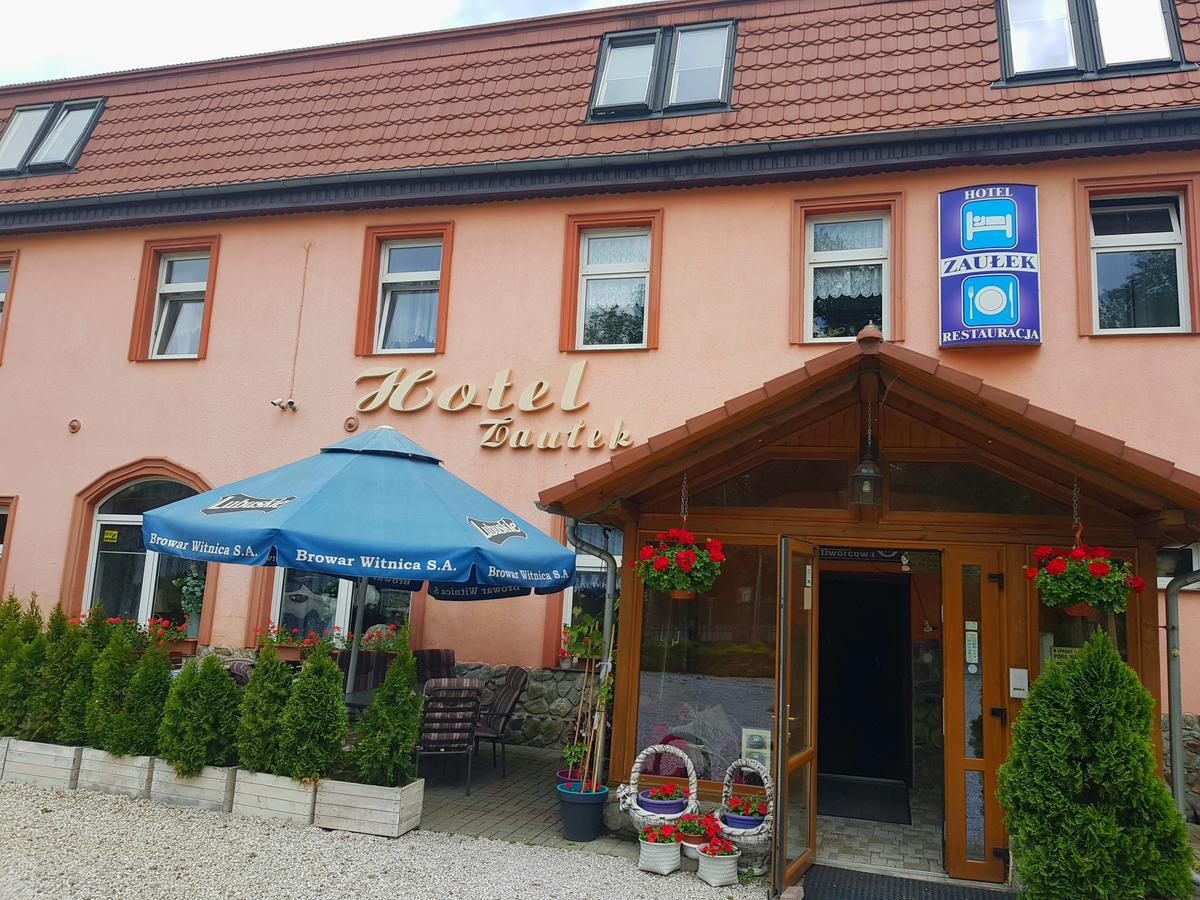 Hotel Zaulek Любань Экстерьер фото