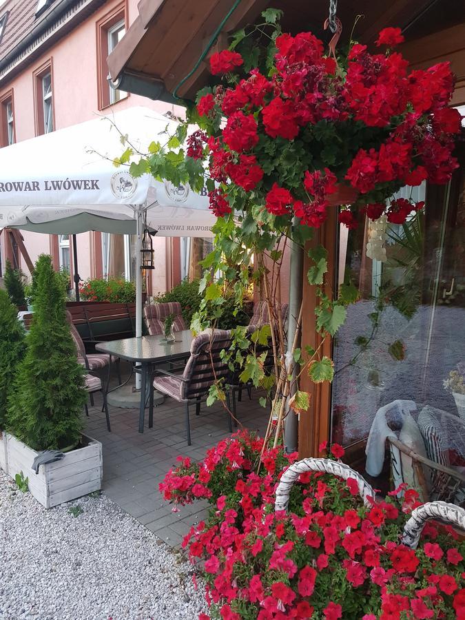 Hotel Zaulek Любань Экстерьер фото