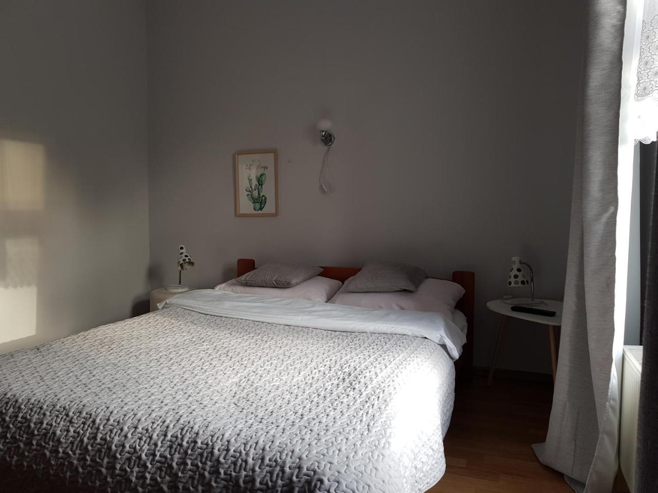 Hotel Zaulek Любань Экстерьер фото