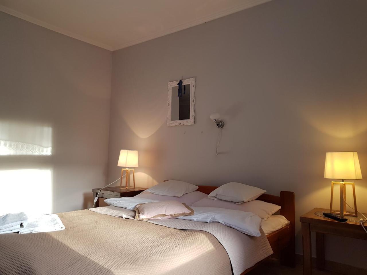 Hotel Zaulek Любань Экстерьер фото