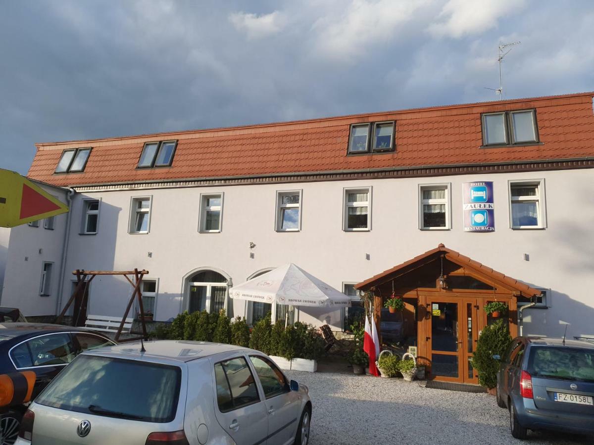 Hotel Zaulek Любань Экстерьер фото